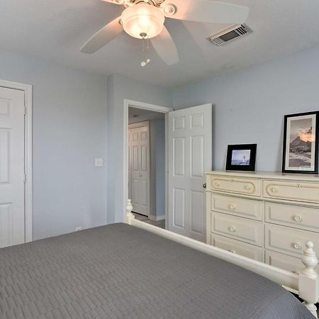 Oceanfront Galveston Home - Walk To Beach! Exteriér fotografie