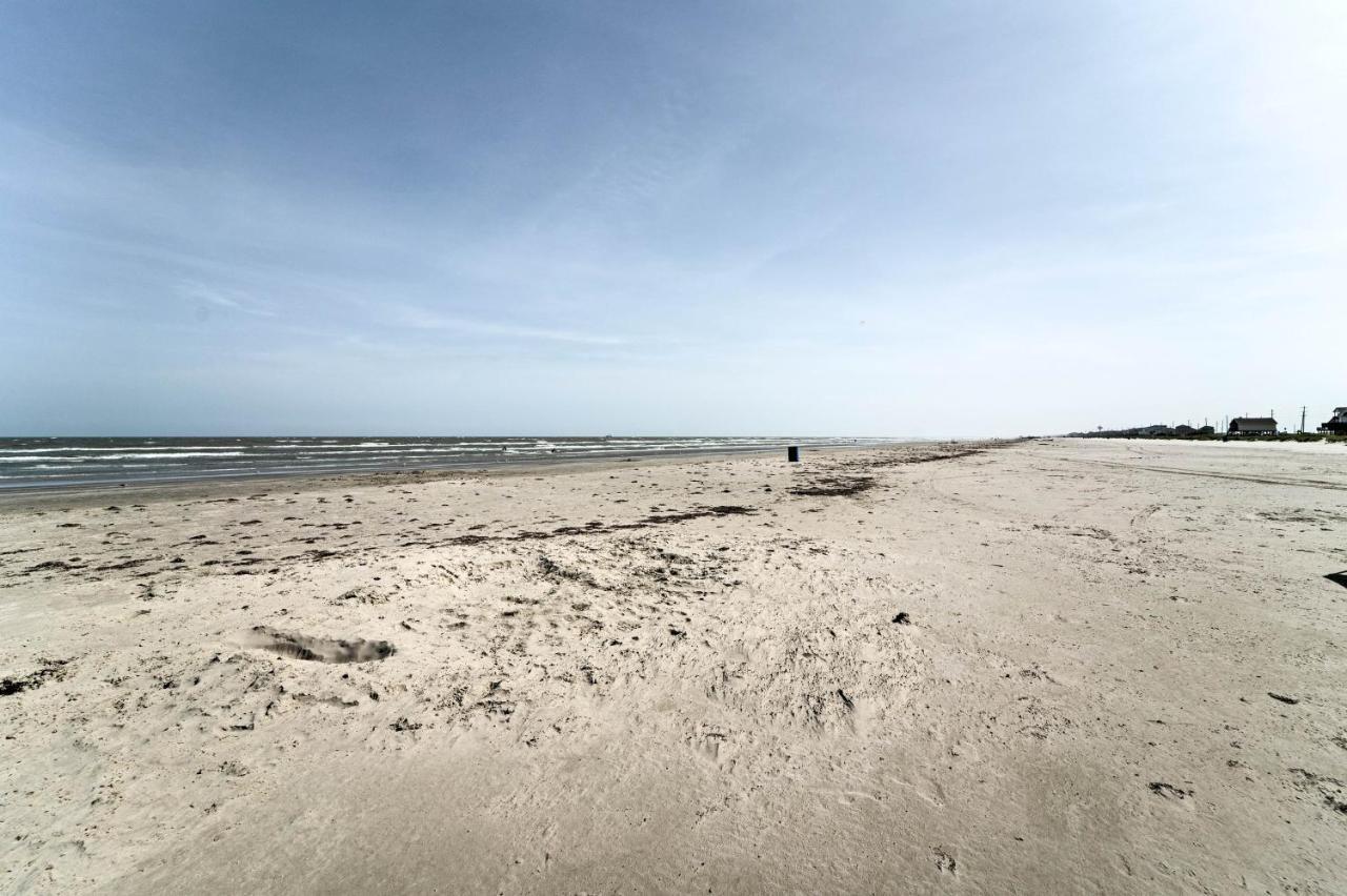 Oceanfront Galveston Home - Walk To Beach! Exteriér fotografie