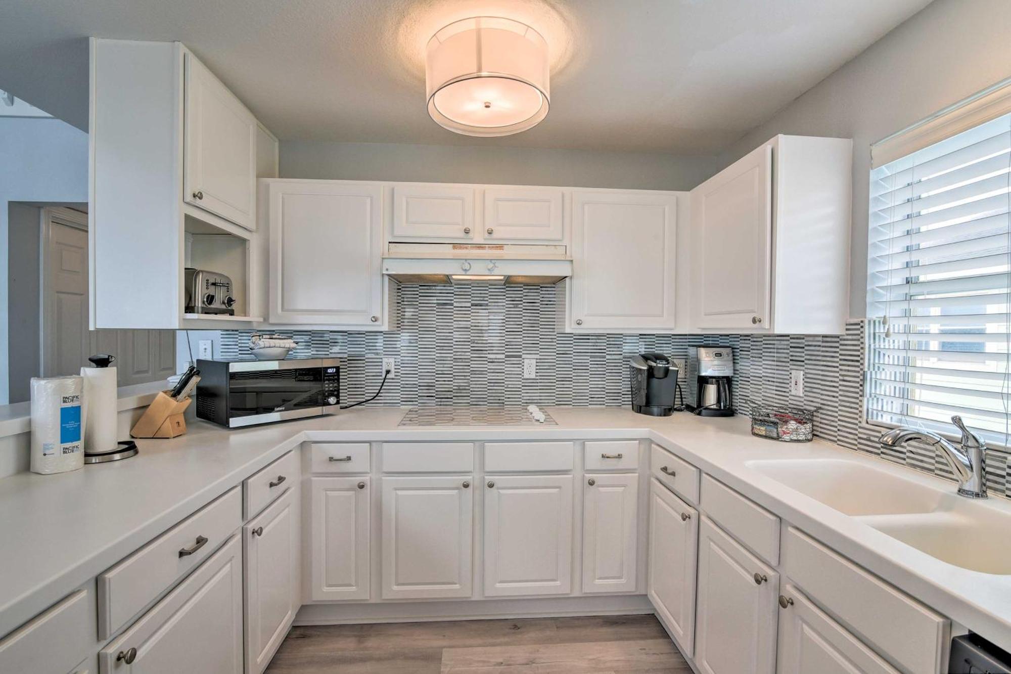 Oceanfront Galveston Home - Walk To Beach! Exteriér fotografie